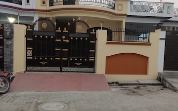 2 BHK Independent House For Sale in Jankipuram Extension