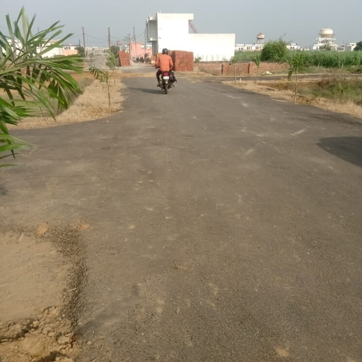  Parking, modipuram  132 Sq.Yd. Plot In Modipuram Meerut 7820578