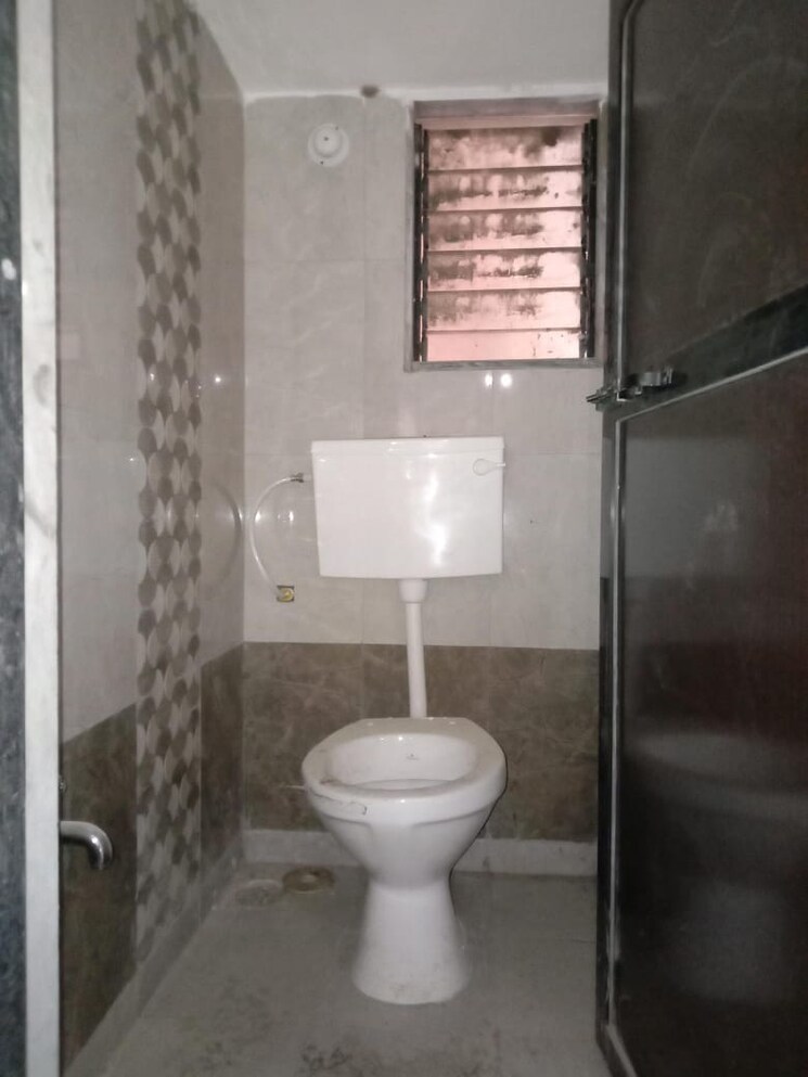 Bathroom, parasnath-nagari 1 Bedroom 600 Sq.Ft. Apartment In Naigaon East Palghar 7820576