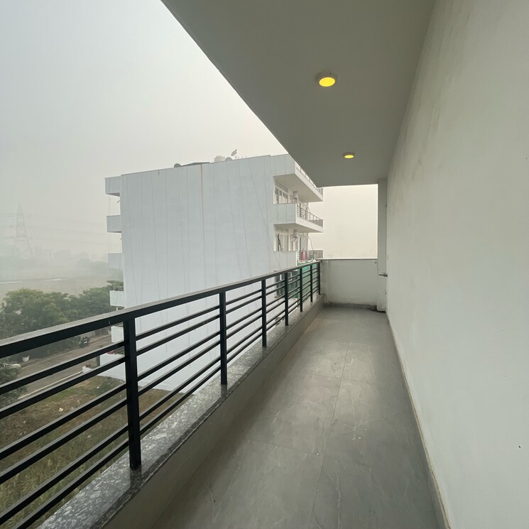 Balcony, bptp-amstoria-country-floor 4 Bedroom 2250 Sq.Ft. Builder Floor In Sector 102 Gurgaon 7820671