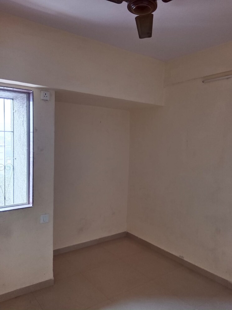 Room, thane west 2 Bedroom 630 Sq.Ft. Apartment In Thane West Thane 7820776