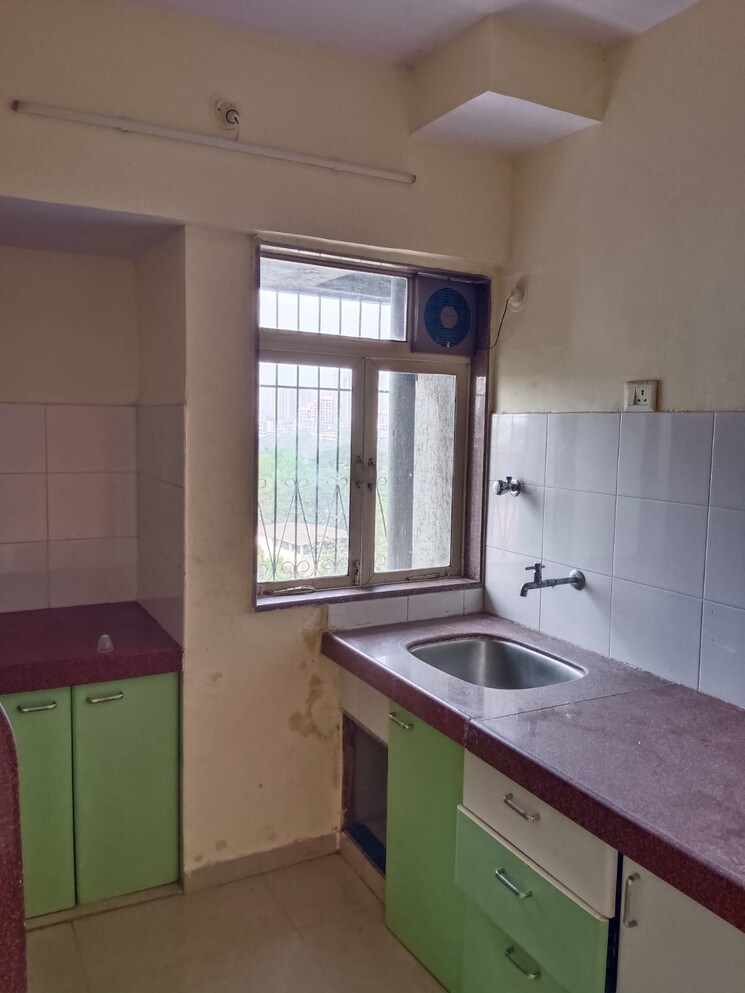 Kitchen, thane west 2 Bedroom 630 Sq.Ft. Apartment In Thane West Thane 7820776