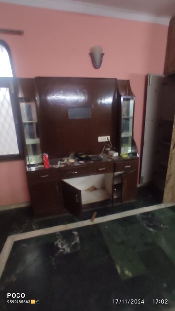 Room in 2 BHK Builder Floor at Mehrauli – for Rent