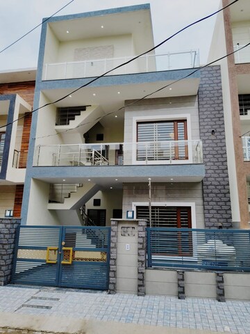 4 BHK Independent House For Sale in Sector 125