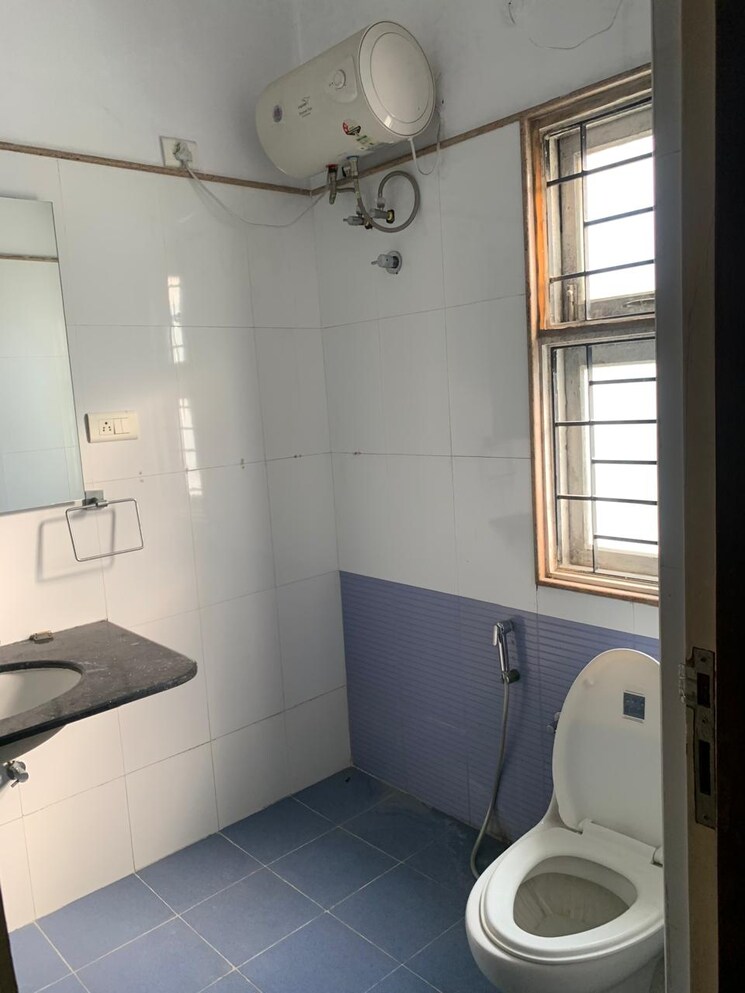 Bathroom, aparna-cyber-county 4 Bedroom 3500 Sq.Ft. Villa In Gopanpally Hyderabad 7821052