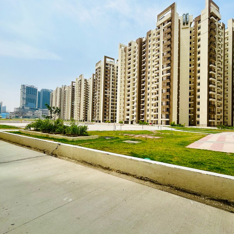 Exterior View, amrapali-golf-homes 3 Bedroom 1115 Sq.Ft. Apartment In Haibatpur Greater Noida 7821097