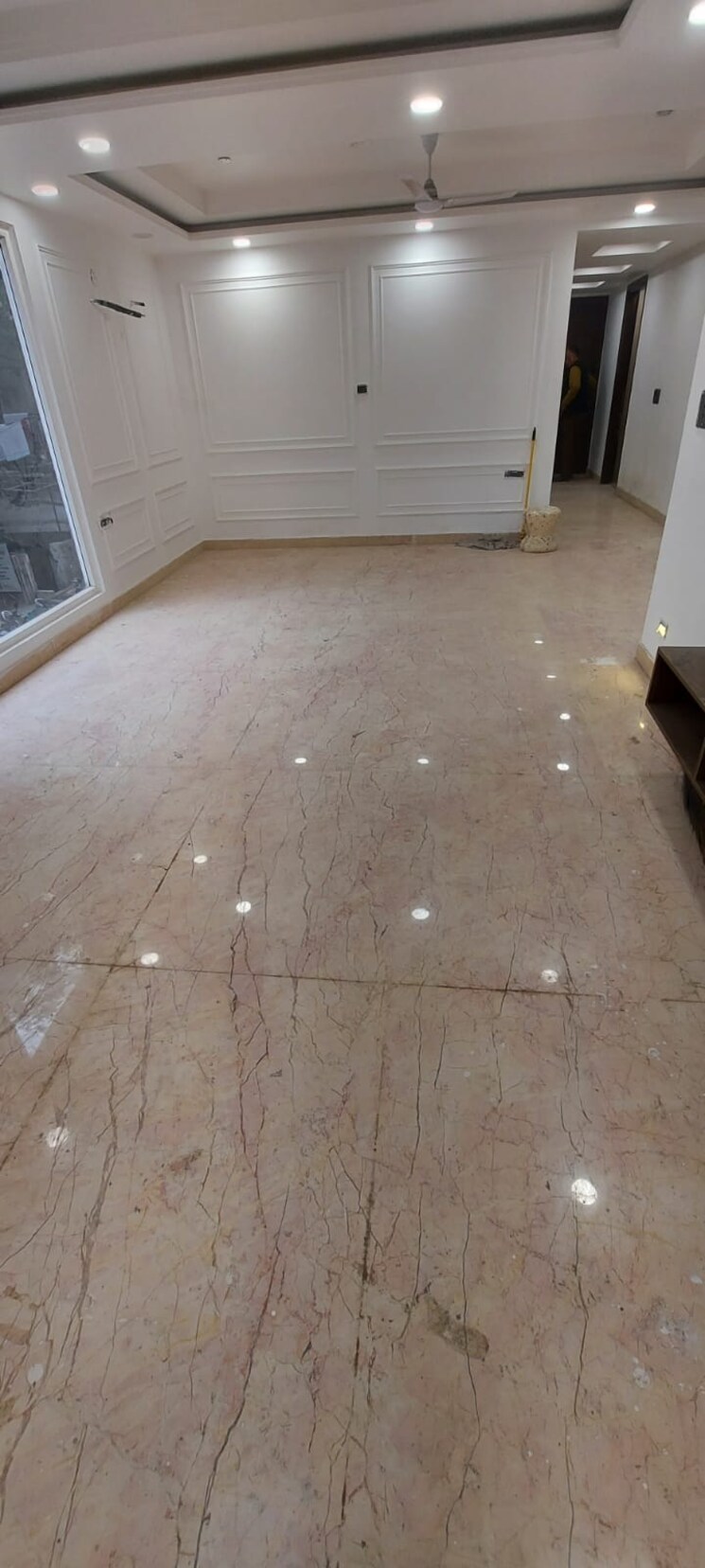 Living Room, east of kailash 4 Bedroom 2250 Sq.Ft. Builder Floor In East Of Kailash Delhi 7821092