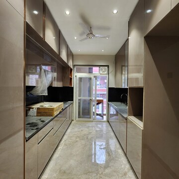 Building Lobby in 3 BHK Builder Floor at Anant Raj The Estate Floors, Sector 60 – for Sale