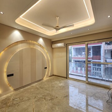 Bathroom in 3 BHK Builder Floor at Anant Raj The Estate Floors, Sector 60 – for Sale