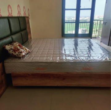 Bedroom in 4 BHK Apartment at Sector 10 – for Sale