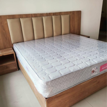 Bedroom in 4 BHK Apartment at Sector 10 – for Sale