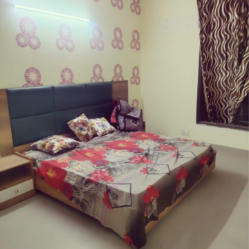 Bedroom in 4 BHK Apartment at Sector 10 – for Sale