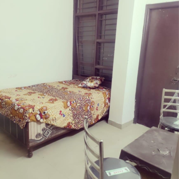 Bedroom in 4 BHK Apartment at Sector 10 – for Sale