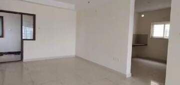 Room in 3 BHK Apartment at Kondapur – for Sale