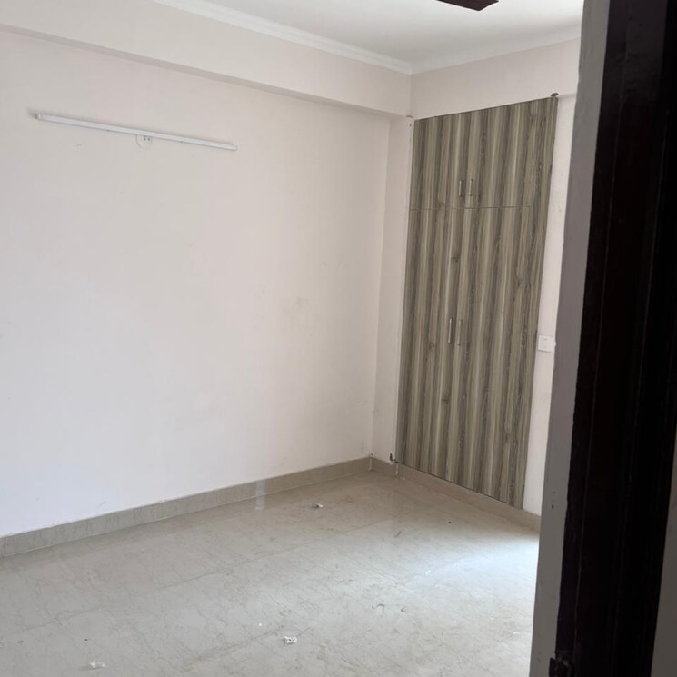 Room, amrapali-golf-homes 3 Bedroom 1425 Sq.Ft. Apartment In Haibatpur Greater Noida 7821122