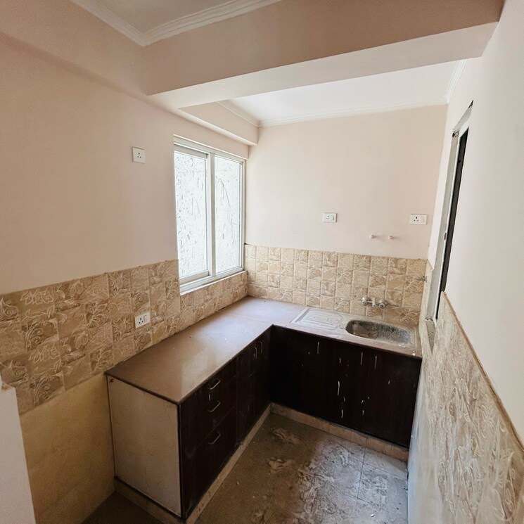 Kitchen, amrapali-golf-homes 3 Bedroom 1595 Sq.Ft. Apartment In Haibatpur Greater Noida 7821155