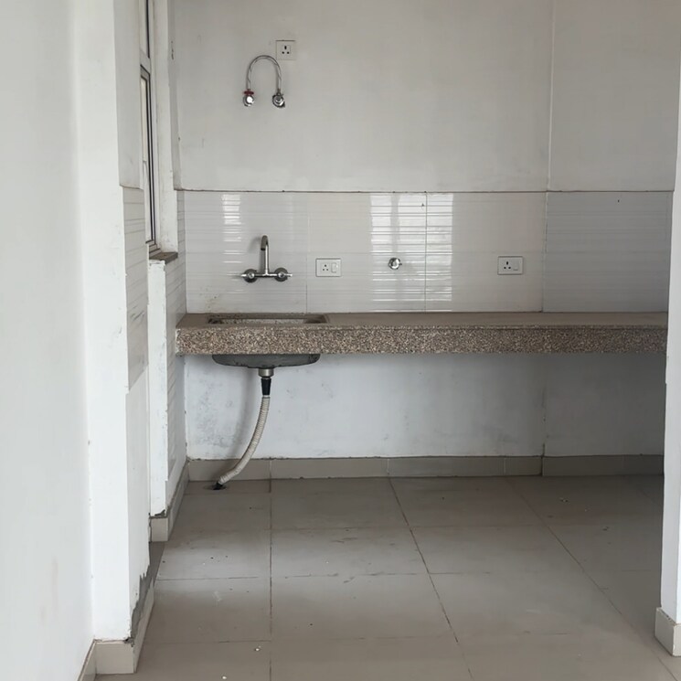 Bathroom, ild-grand 3 Bedroom 1790 Sq.Ft. Apartment In Basai Enclave 1 Gurgaon 7821276