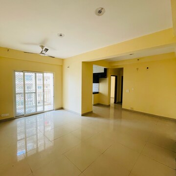 Room in 3 BHK Apartment at Anthem French Apartment, Bhangel – for Sale