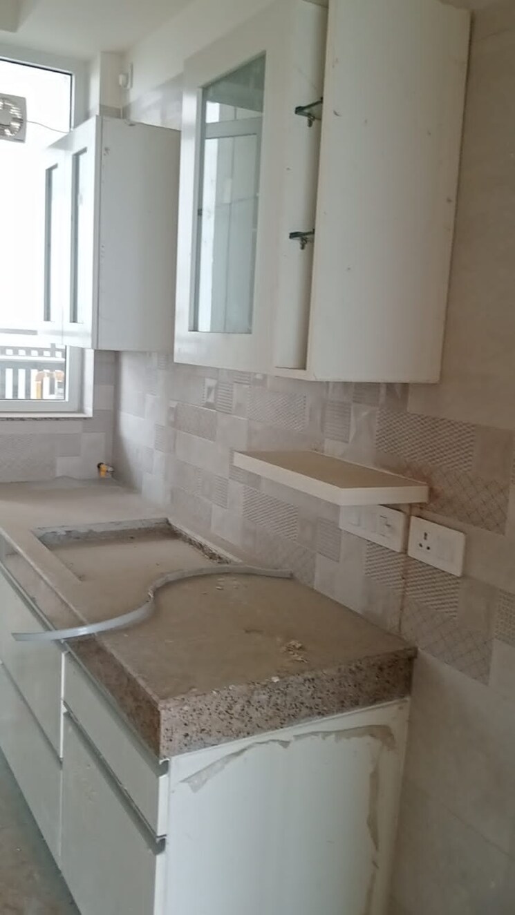 Bathroom, saan-verdante 3 Bedroom 1965 Sq.Ft. Apartment In Sector 95 Gurgaon 7821420