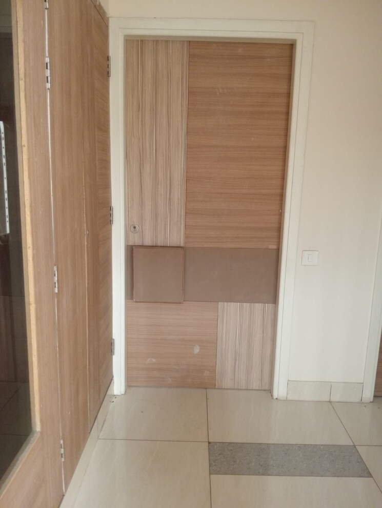 Bathroom, saan-verdante 3 Bedroom 1965 Sq.Ft. Apartment In Sector 95 Gurgaon 7821420