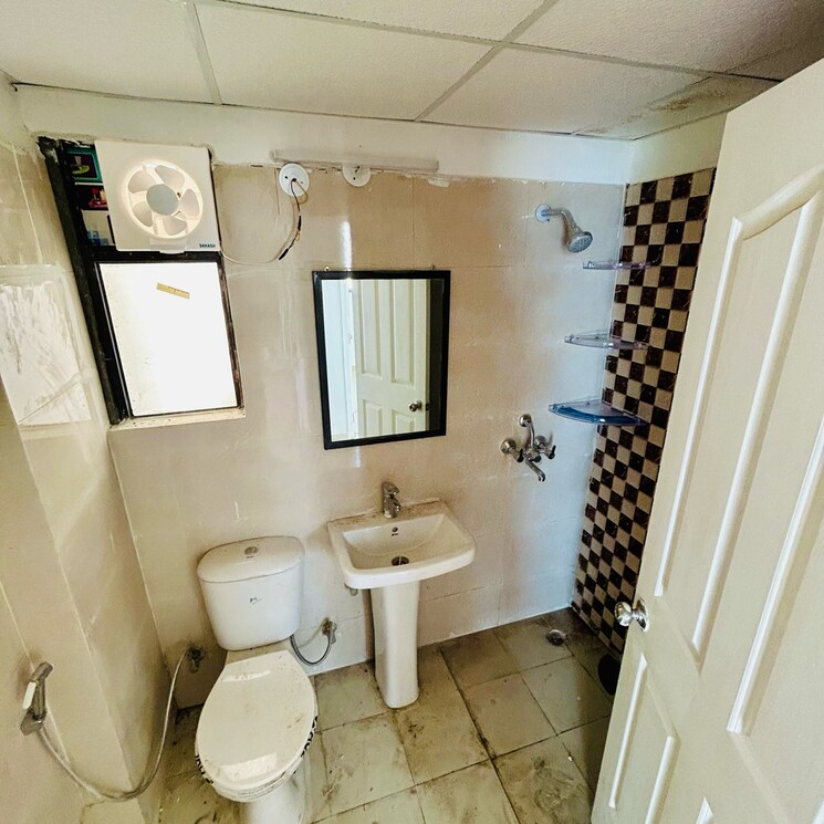 Bathroom, rg-luxury-homes 2 Bedroom 1229 Sq.Ft. Apartment In Tech Zone Greater Noida Greater Noida 7821502