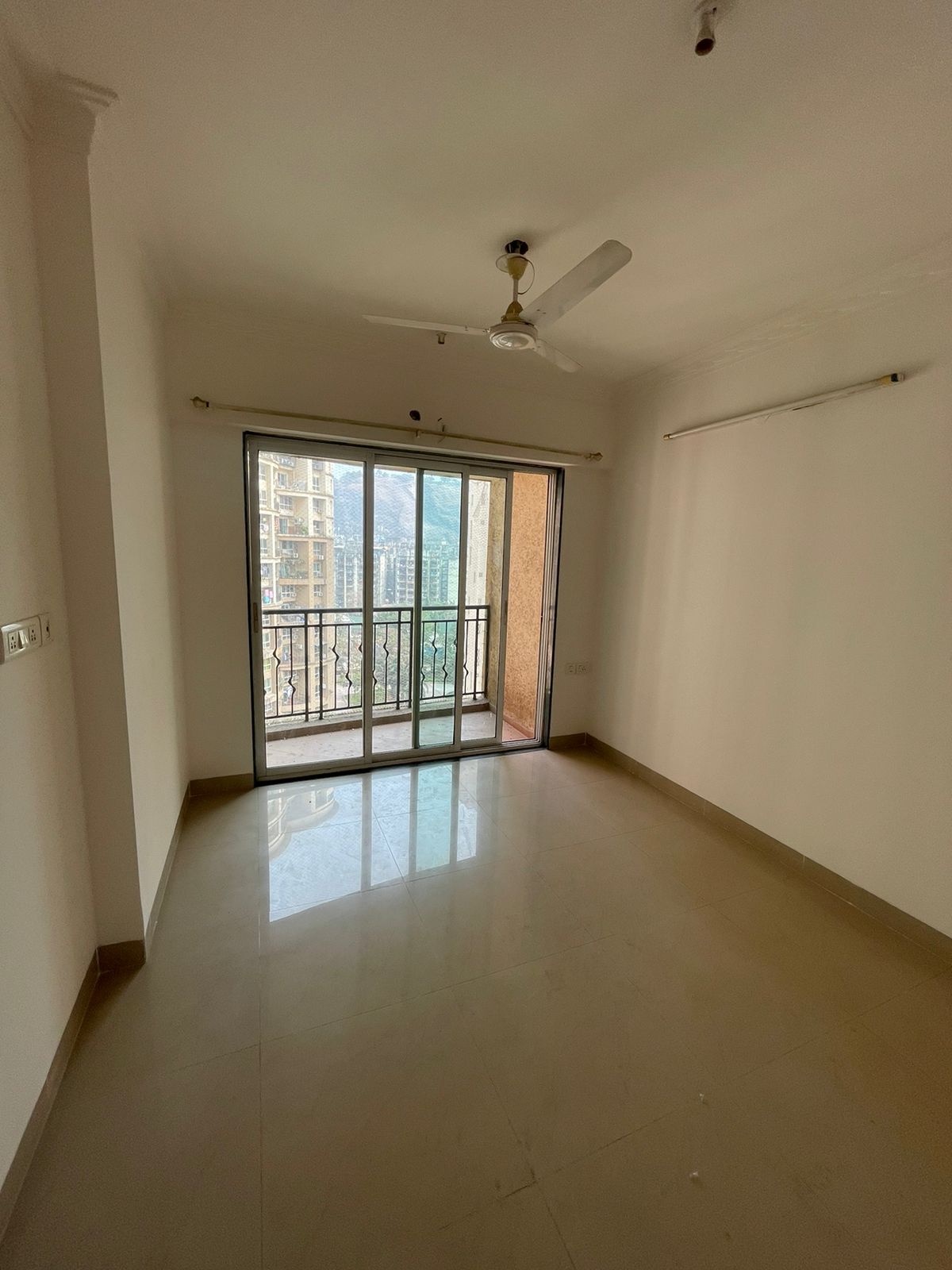 2 BHK Apartment For Resale in Nahar Lilium Lantana Chandivali Mumbai  7821494