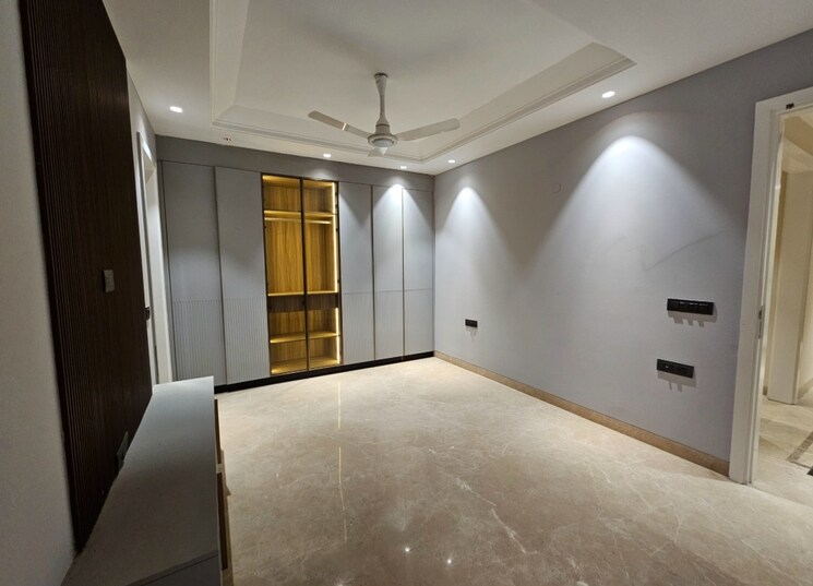 Room, rajinder nagar 5 Bedroom 660 Sq.Yd. Builder Floor In Rajinder Nagar Delhi 7821569