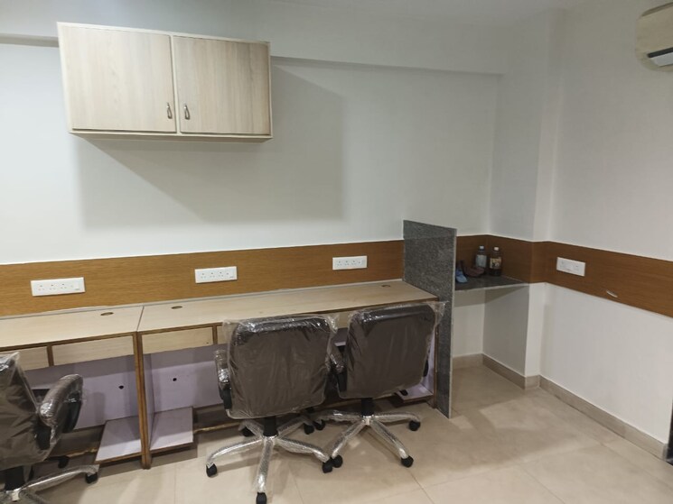 Team Area, mithakali Commercial Office Space 800 Sq.Ft. In Mithakali Ahmedabad 7821562