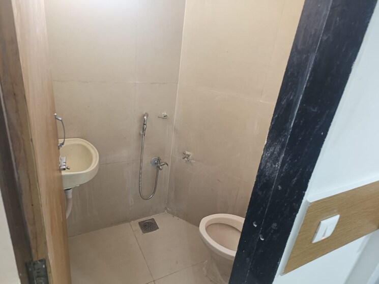 Washroom, mithakali Commercial Office Space 800 Sq.Ft. In Mithakali Ahmedabad 7821562