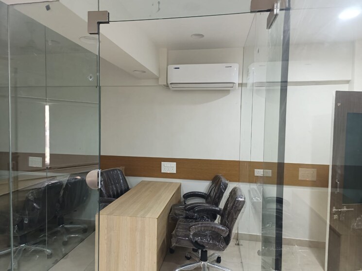 Team Area, mithakali Commercial Office Space 800 Sq.Ft. In Mithakali Ahmedabad 7821562