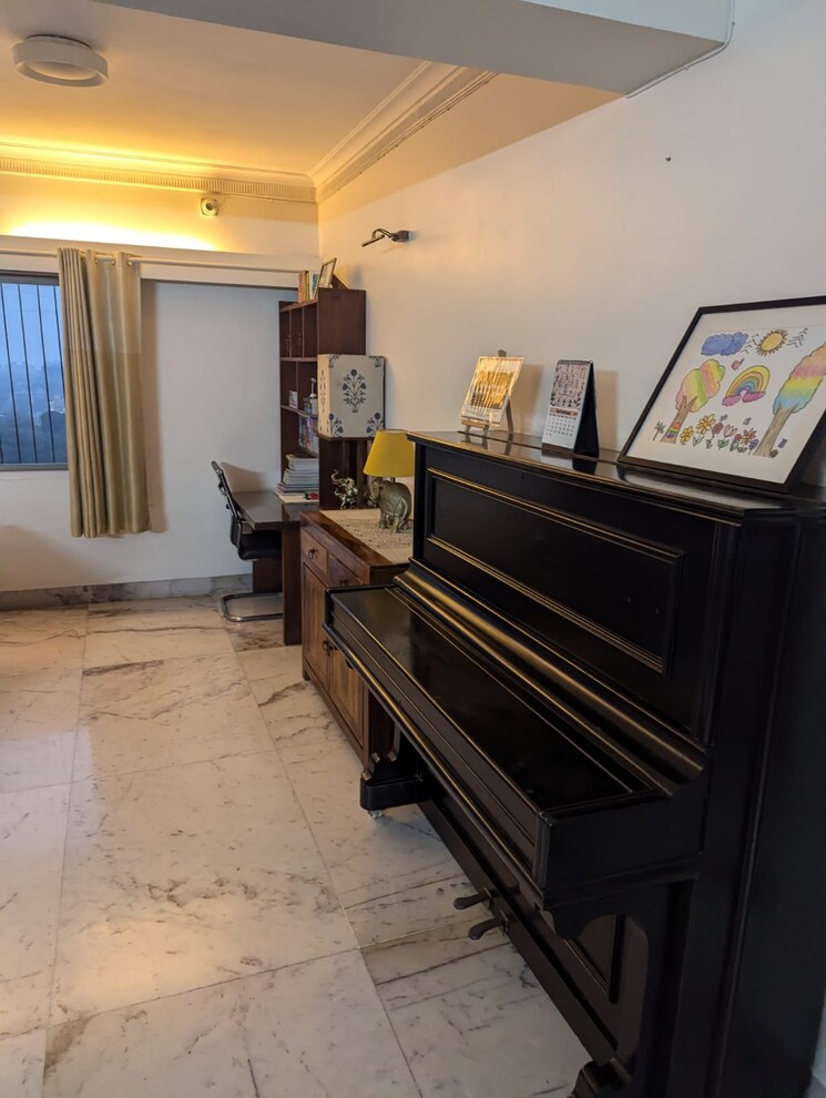 Living Room, sea-lord 3 Bedroom 2100 Sq.Ft. Apartment In Cuffe Parade Mumbai 7821574