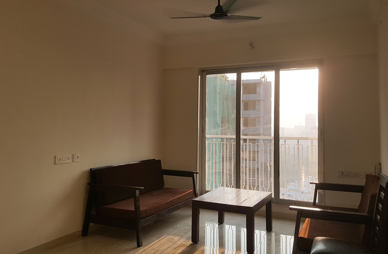 2 BHK Apartment For Rent in Crescent Horizon Kandivali East Mumbai  7821920