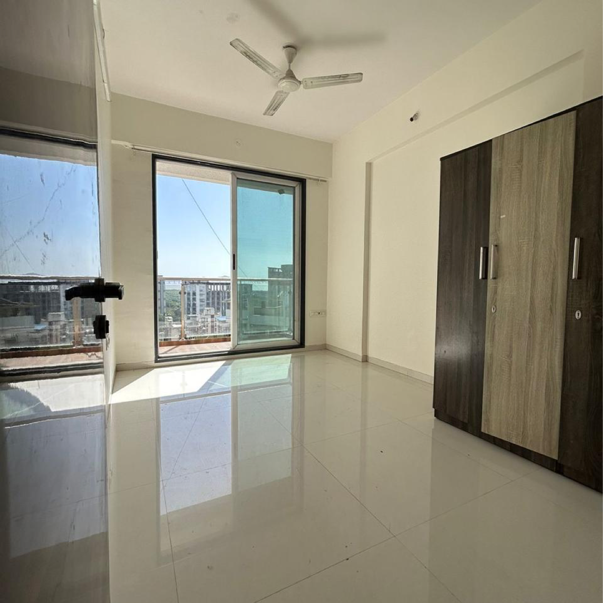 2 BHK + Pooja Room,Study Room Apartment For Sale in Seawoods