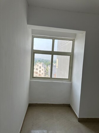 3 BHK Apartment For Rent in ERA Redwood Residency Sector 78 Faridabad  7821982