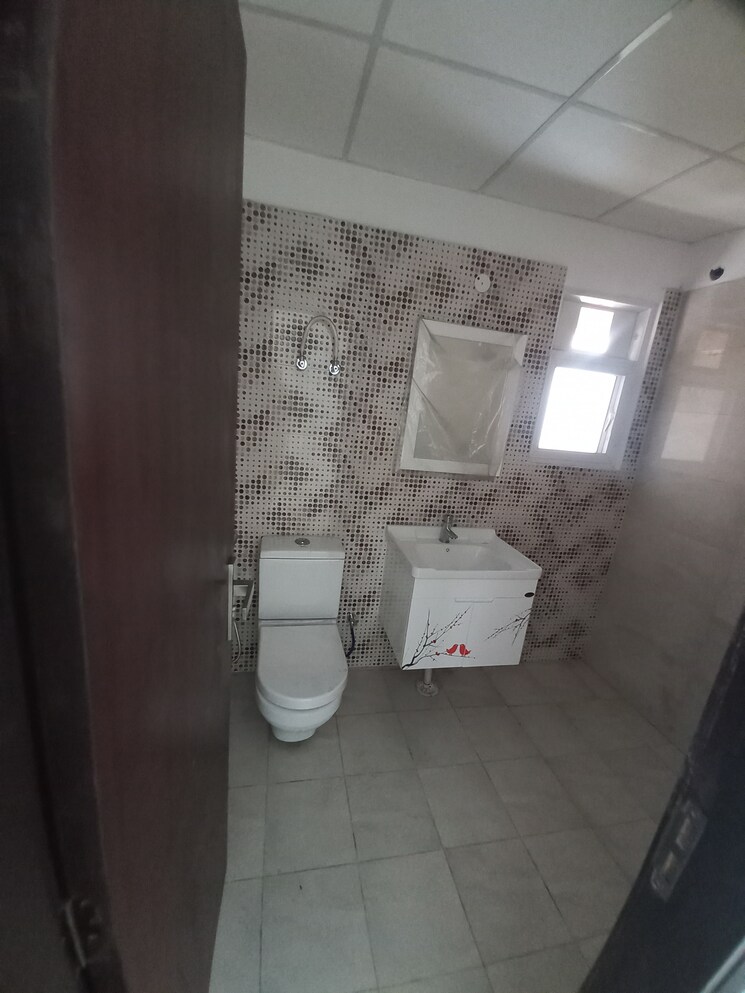 Bathroom, elite-golf-green 3 Bedroom 1645 Sq.Ft. Apartment In Sector 79 Noida 7822027