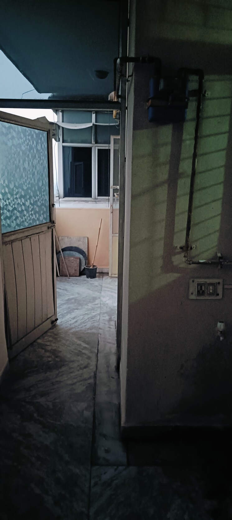 Room, anand vihar 1 Bedroom 675 Sq.Ft. Apartment In Anand Vihar Ghaziabad 7822036