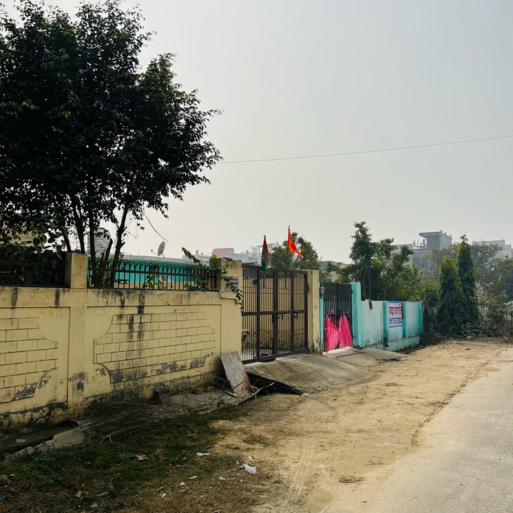 undefined, eros-sampoornam-mart  162 Sq.Mt. Plot In Sector 2 Greater Noida Greater Noida 7822100