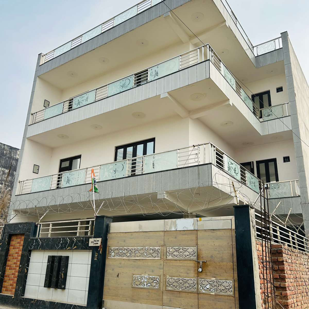 Plot For Sale in Nirala Greenshire