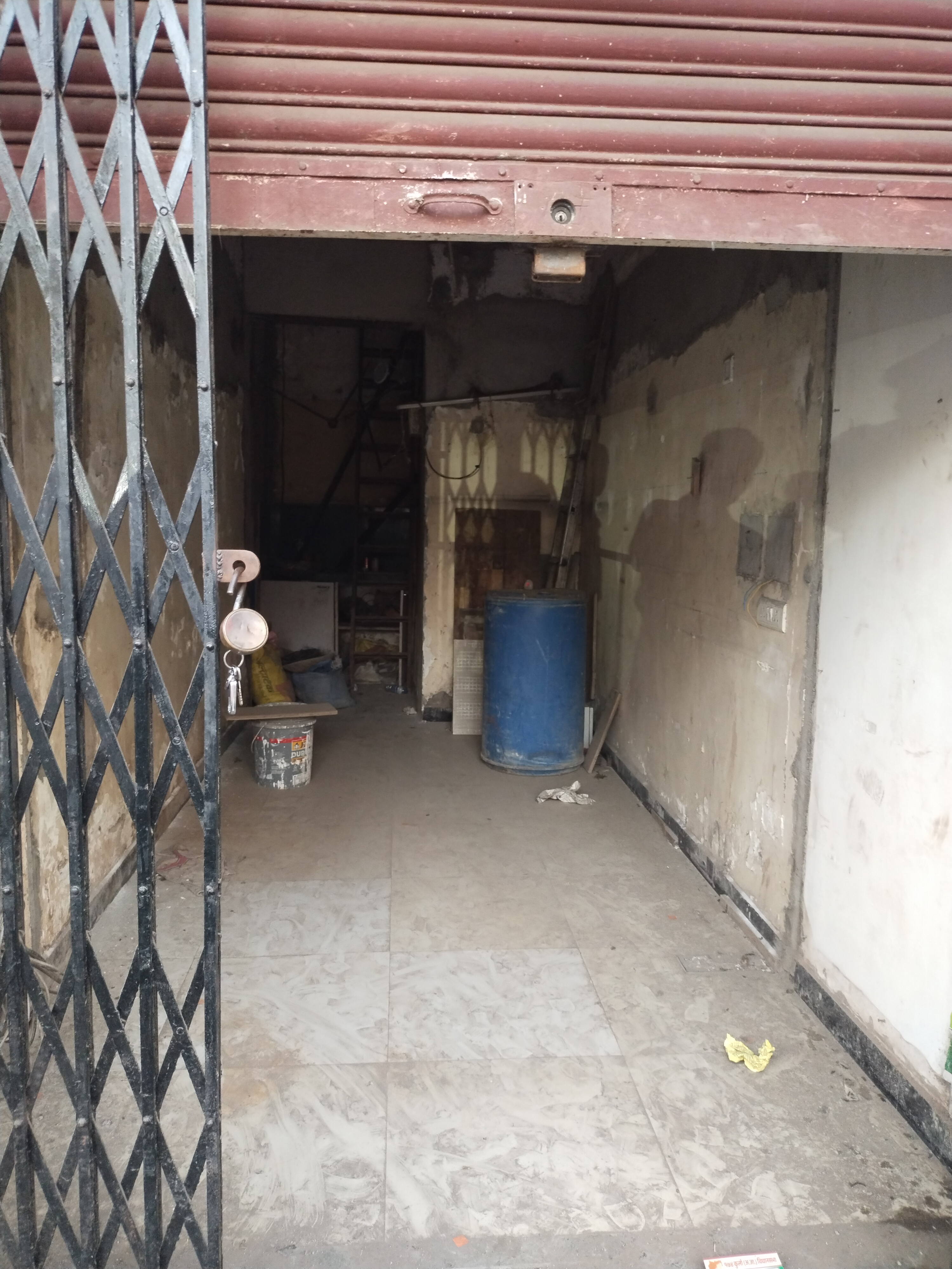 Commercial Shop 300 Sq.Ft. For Rent in Kurla East Mumbai  7822260