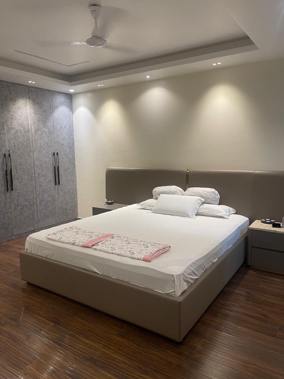 3 BHK + Servant Room Builder Floor For Sale in Greater Kailash I