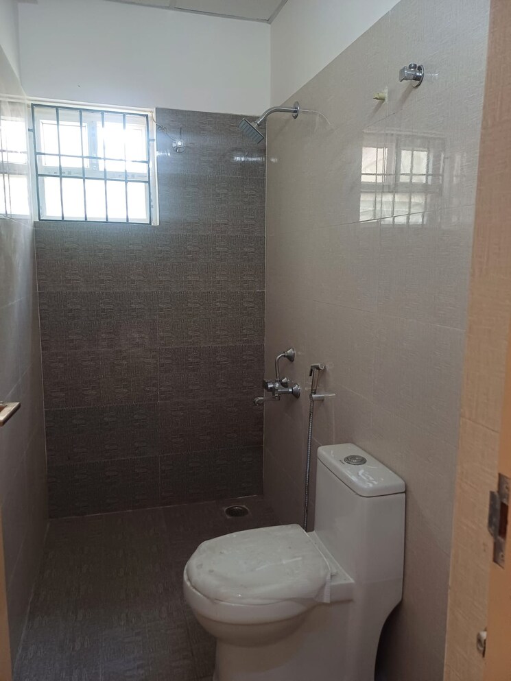 Bathroom, maduravoyal 2 Bedroom 991 Sq.Ft. Apartment In Maduravoyal Chennai 7822409