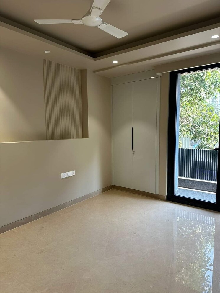 Room, sector 5 2 Bedroom 1210 Sq.Ft. Builder Floor In Sector 5 Gurgaon 7822524