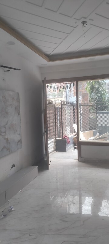 Living Room in 3 BHK Builder Floor at Sector 34 – for Sale