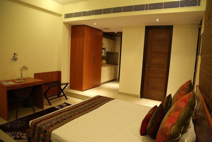 Bedroom, rwa-apartments-sector-19 2.5 Bedroom 162 Sq.Mt. Independent House In Sector 19 Noida 7822695