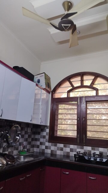 Furnished Amenities in 6 BHK Independent House at Housing Board Colony Sector 7, Sector 7 – for Sale