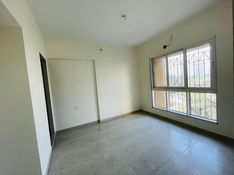 Room, dosti-west-county-phase-4-dosti-pine 2 Bedroom 560 Sq.Ft. Apartment In Balkum Pada Thane 7822763