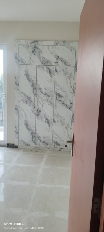 Bathroom in 3 BHK Apartment at Tata Eureka Park, Sector 150 – for Sale
