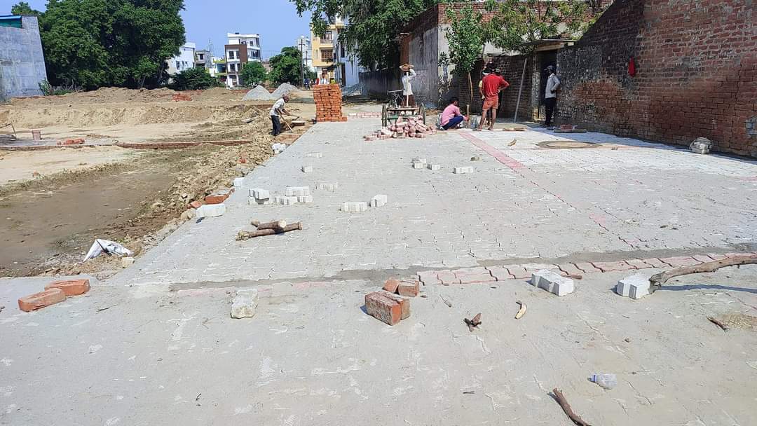 Plot For Sale in Amar Shaheed Path