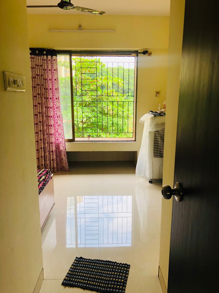 Room, r-mall-dhokali 1 Bedroom 450 Sq.Ft. Apartment In Dhokali Thane 7823105