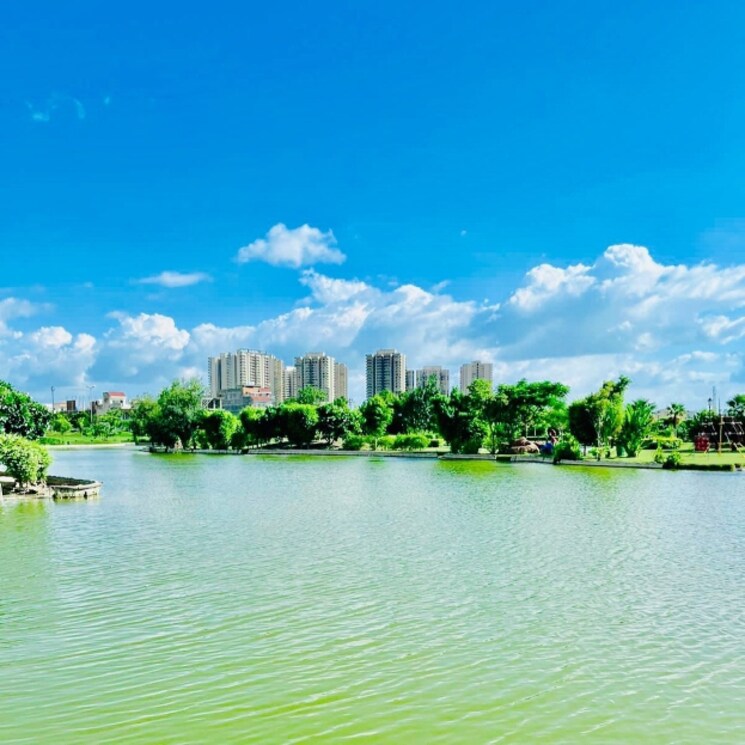 Exterior View, gaur-yamuna-city-7th-parkview  102 Sq.Yd. Plot In Gaur Yamuna City Greater Noida 7823354